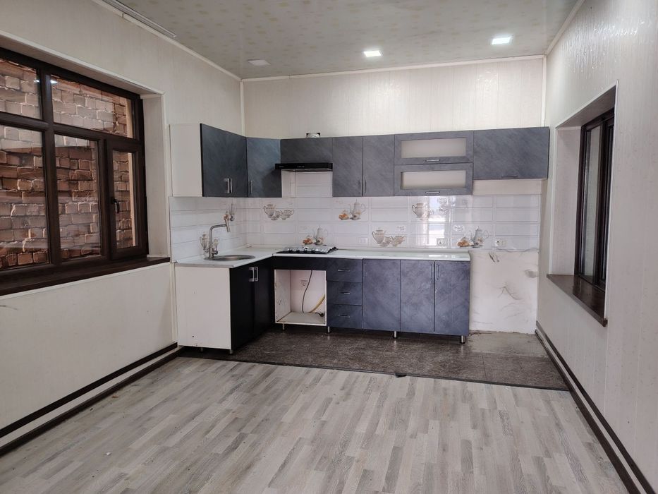 Yangi Qoyliq orqasidagi kvartira