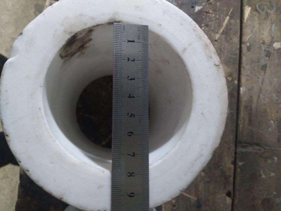 Фторопласт цилиндрической форммы