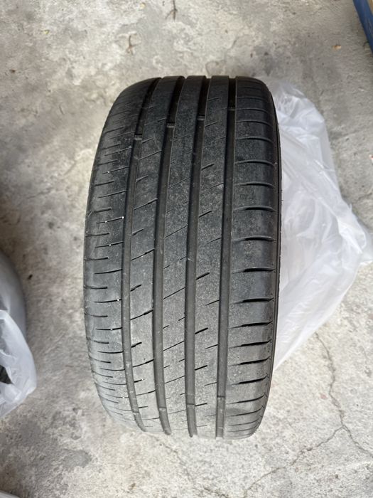 Летни гуми Момо - 235х45х17