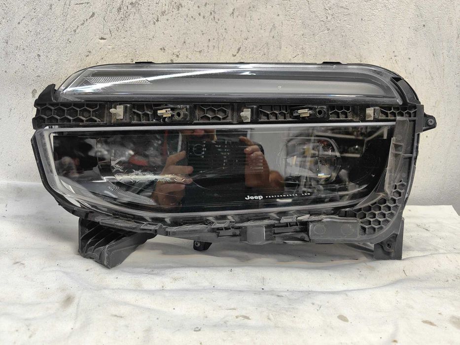 Оригинален фар Jeep Avenger Full Led 2024