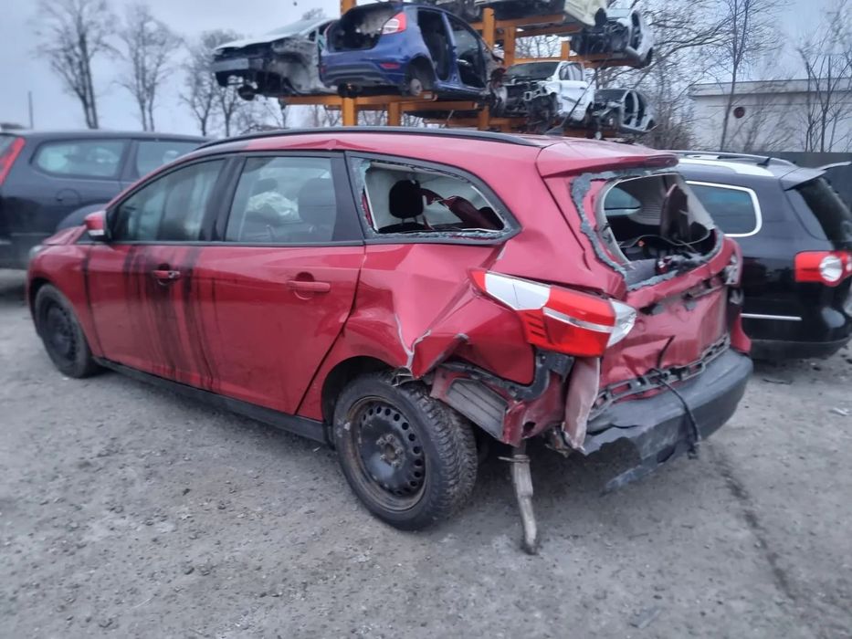 dezmembrez Ford Focus 3 facelift, an 2016, motor 1.5 tdci 120cp cod XWDE, cutie de viteze manuala 6+1 trepte