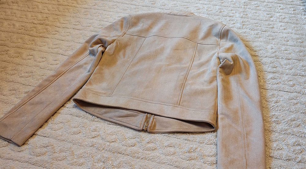 Jacheta imitatie piele intoarsa Sinsay, nou nouta