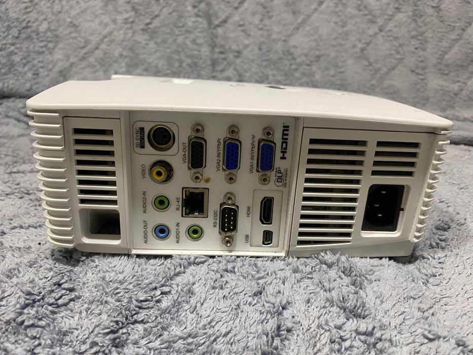 Проектор Optoma в отличном состоянии