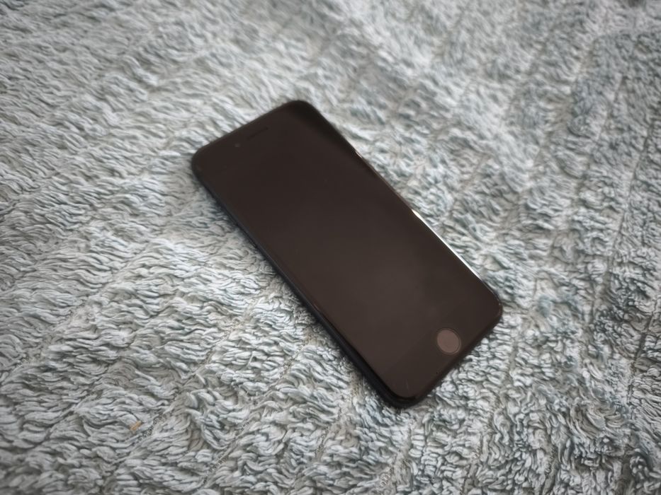 Iphone SE 2020 (2-е поколение)
