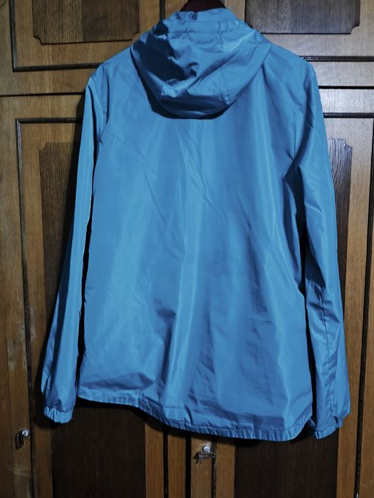 Куртка - ветровка бирюзового цвета 52-54