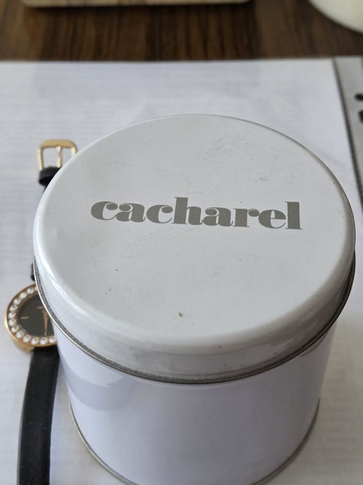 Дамски часовник CACHAREL