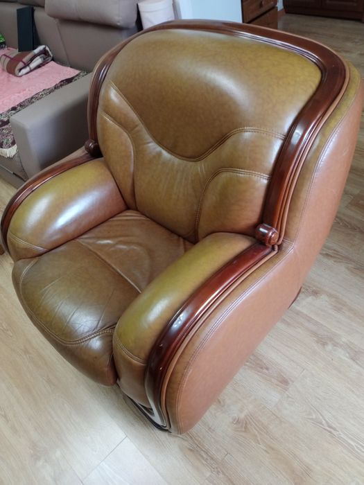 Кресло кожаное 1