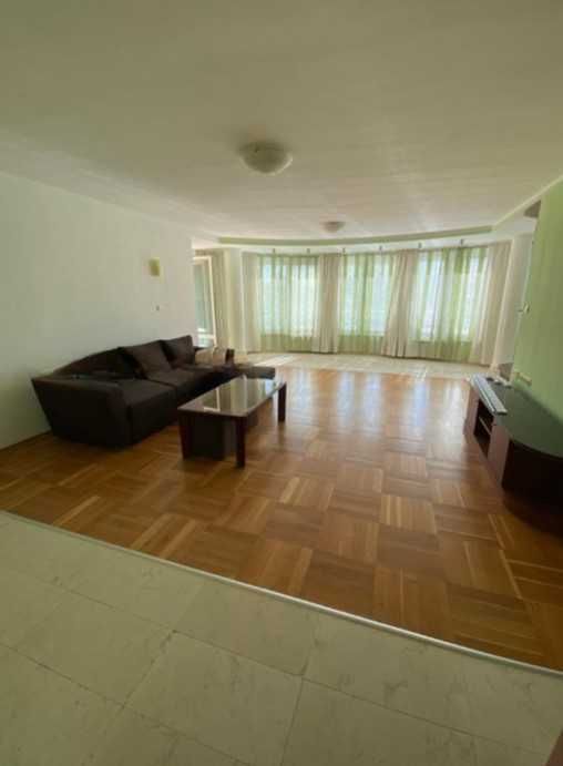 Дава се под наем Тристаен апартамент в София, Център - 126 кв.м за 1200 € - Снимка #3