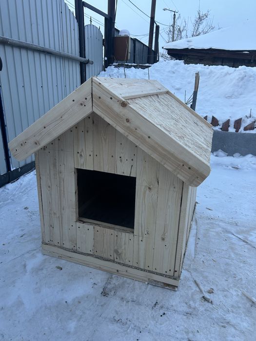 Продам собачью будку