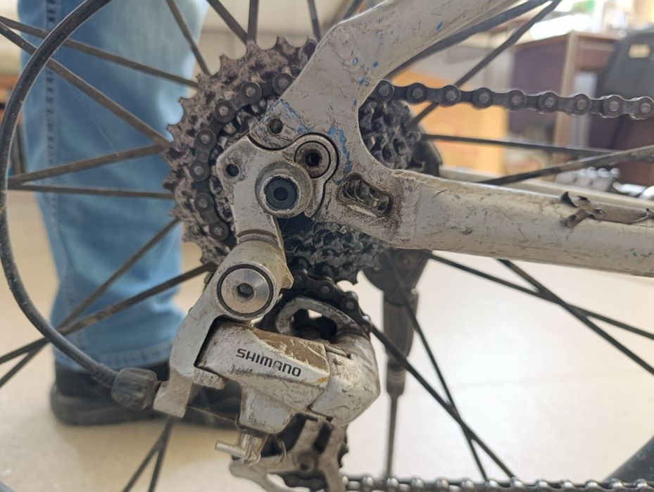 Vând bicicleta Geant