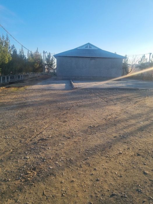 Uy sotiladi 8sotix Kadastr bor