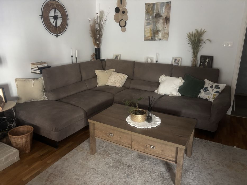 Разтегателен ъглов диван