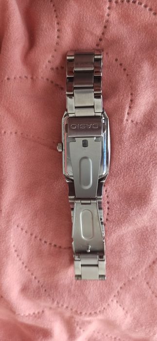 Часовници AKSEPT и CASIO