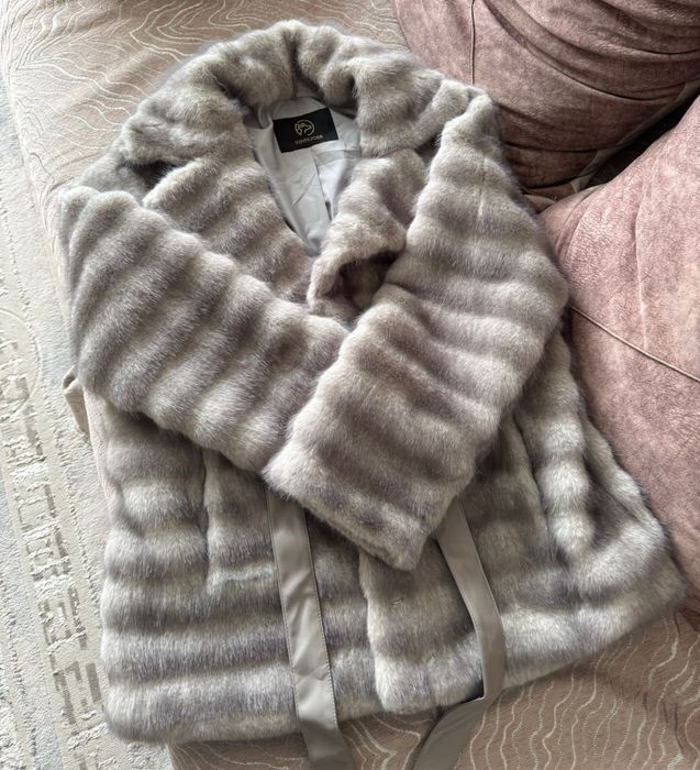 Продаю экошубу серую