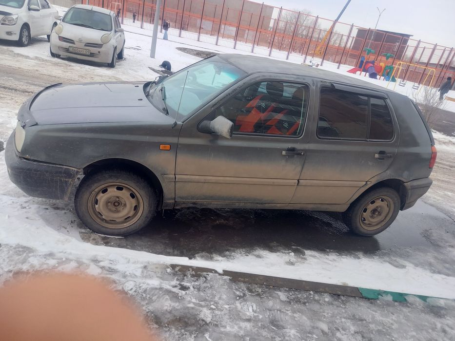 Фолсваген голф 3 1,8 моно