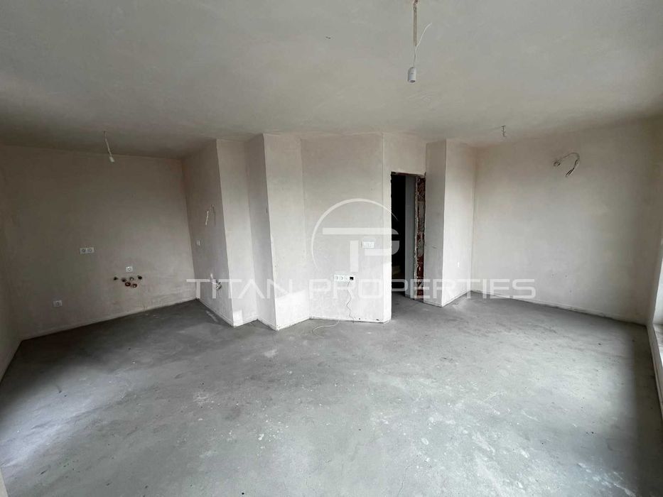 Продава се Двустаен апартамент в Пловдив, Кършияка - 108 кв.м за 1528 €/кв.м - Снимка #2