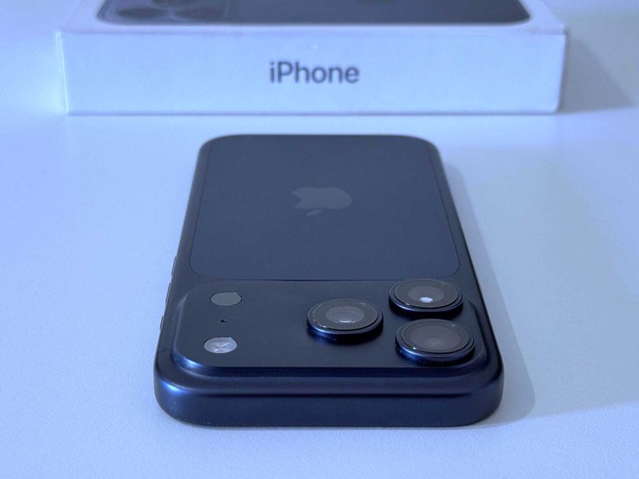 Бартер! iPhone 17 Pro Deep Blue (Син) 98% Батерия! (За части)