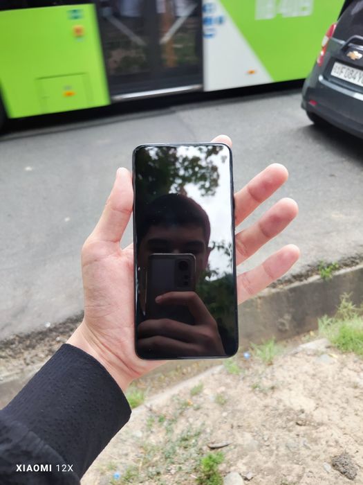 Продаются Redmi note 8 pro 6 ram 64 rom PUBG 60