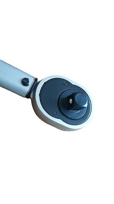 ПРОДАВАМ чисто нов динамометричен ключ.