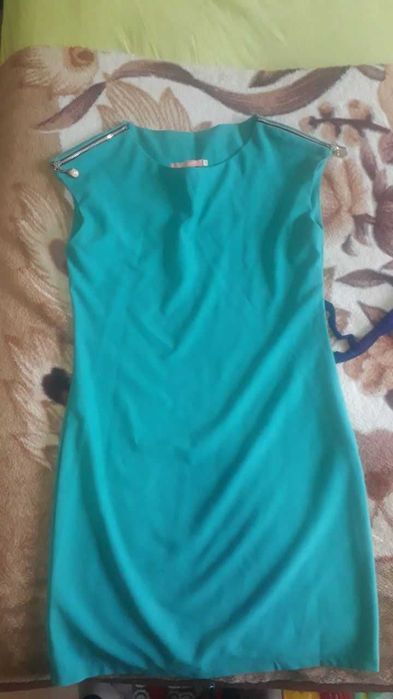 Платья  вечерние