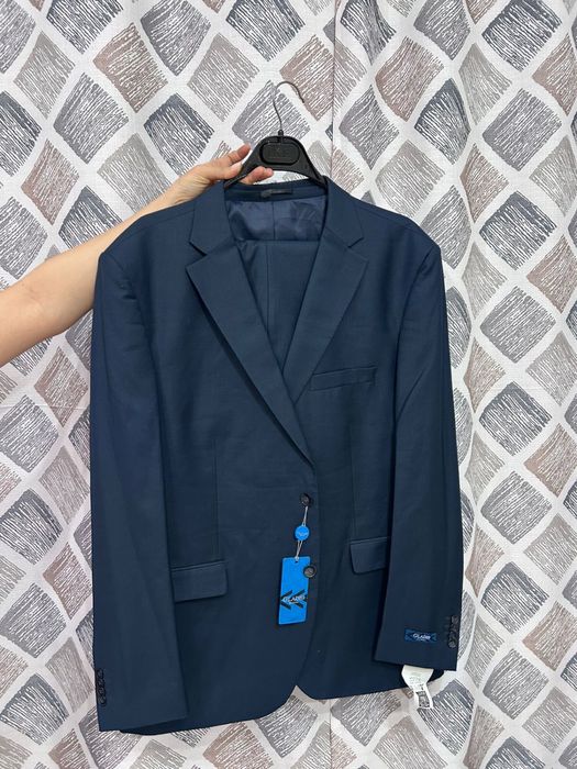 Продам мужской костюм