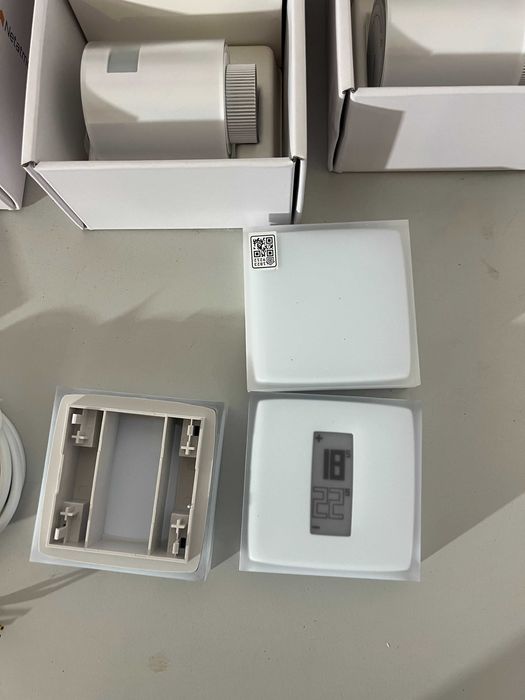 Netatmo Pachet Termostat Inteligent + 3 Capete Termostatice WiFi