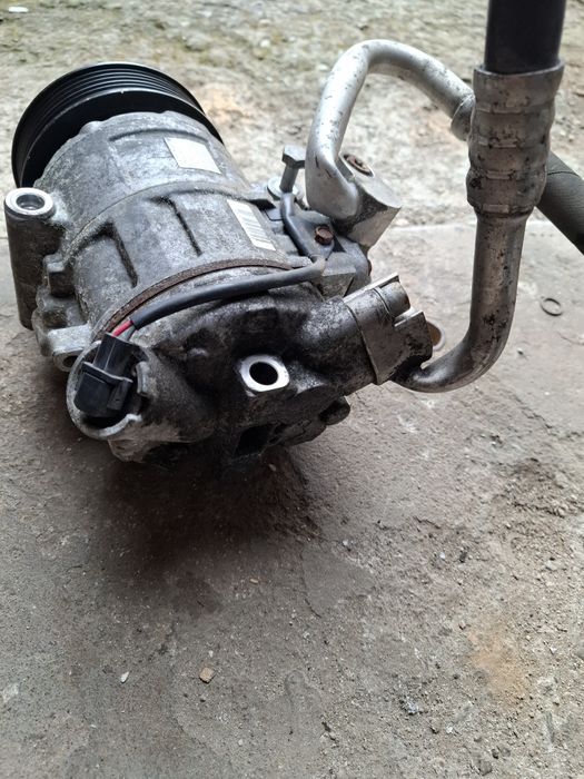 Компресор климатик VW AUDI SEAT SKODA 6Q0 820 808G