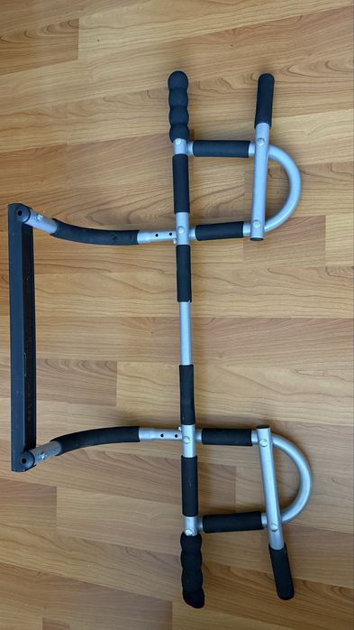 Bara de tractiuni pentru usa