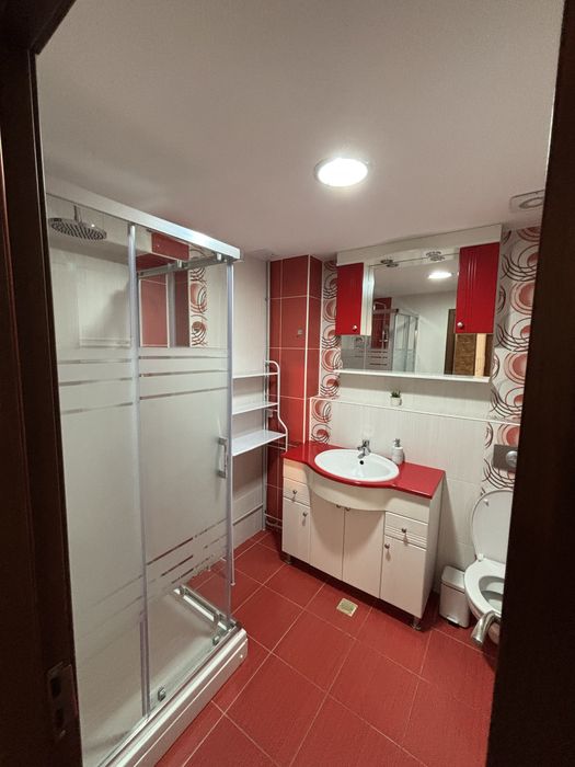 Inchiriez apartamanent 3 camere cu open space, zona Dacia