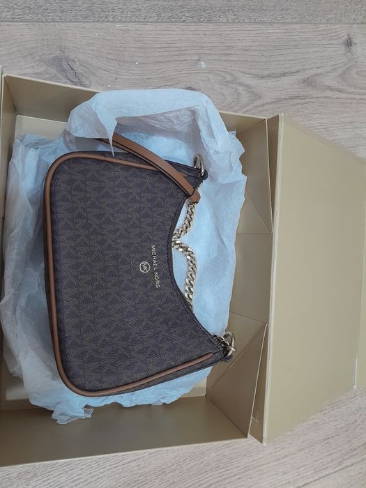 Кожаная сумочка оригинал 100% Michael Kors