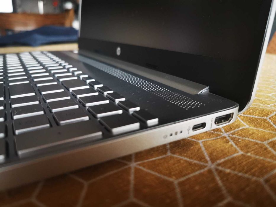 Лаптоп HP 15, Windows 11