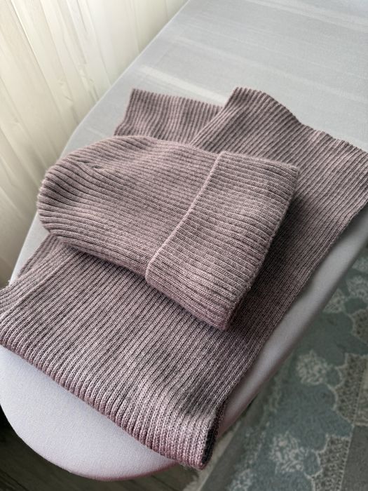 Шапка с шарфом-снуд