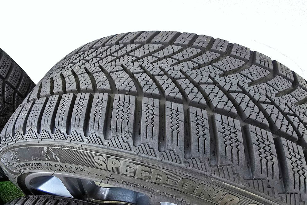 Оригинални джанти FORD с гуми 205/45/17- зимни