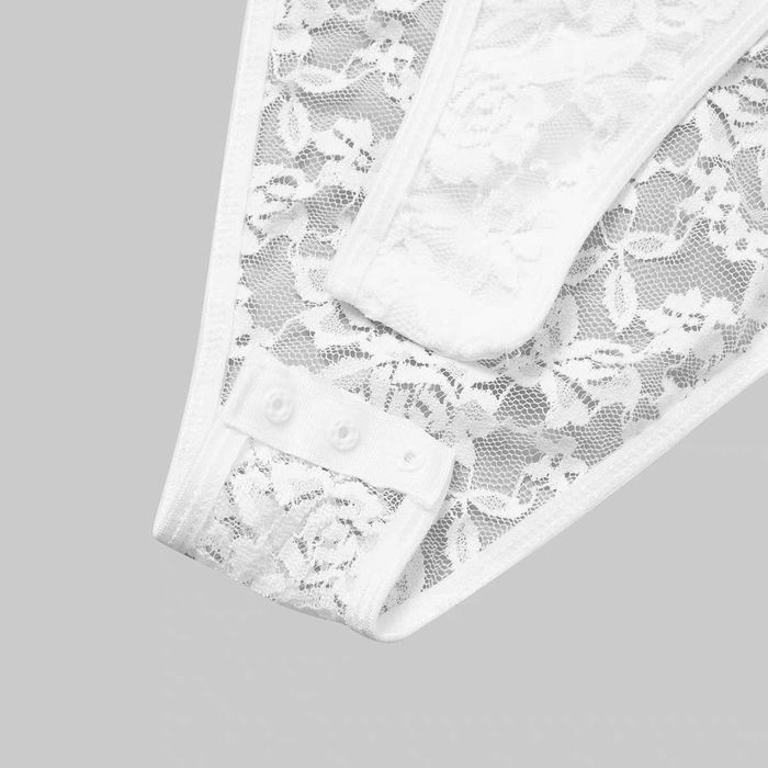 Красивый кружевной боди