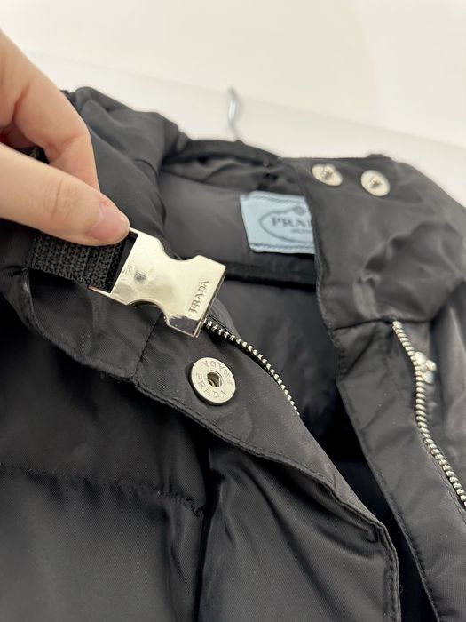 Пухавик черный prada