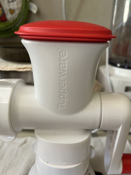 Месомелачка Tupperware