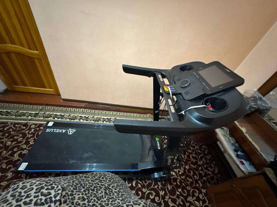 Sotiladi yugurish yoʻlagi