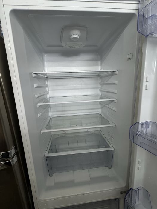 Хладилник с фризер BEKO