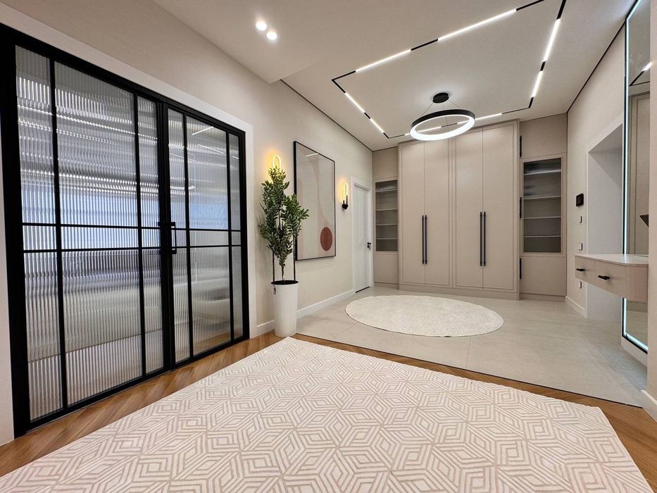 Продается 4х ком квартира, ЖК Милано, ор-р: 8й роддом Глинка, 151м²