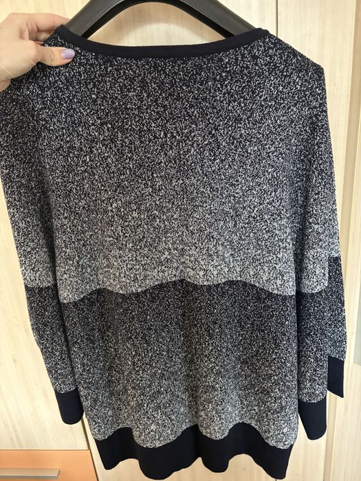 Gang- Тъмно синя жилетка със сребристо, като нова