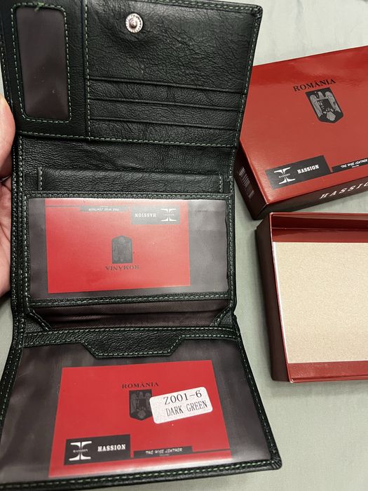 Portofel din piele verde inchis