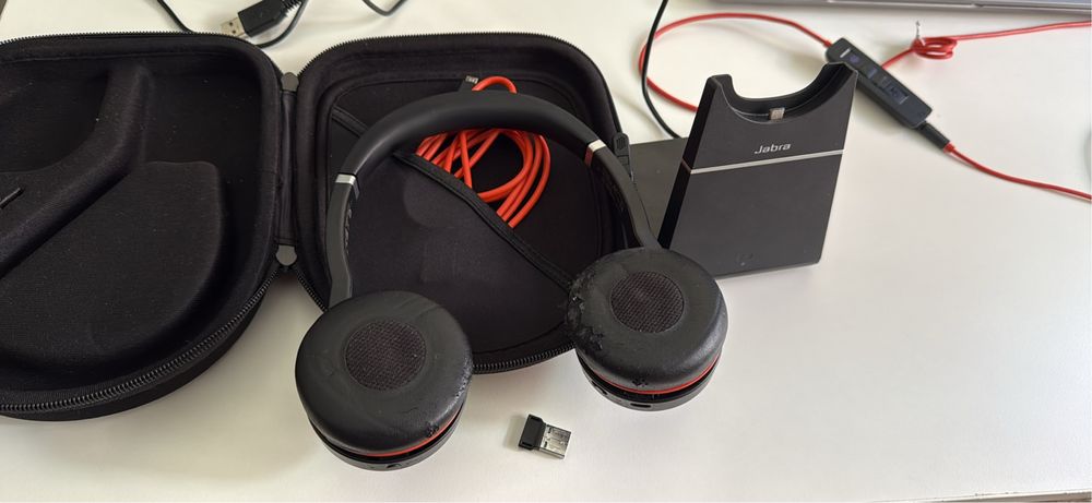 Căști Jabra evolve 75 cu stație