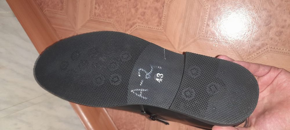 Зимние ботинки ужские 43