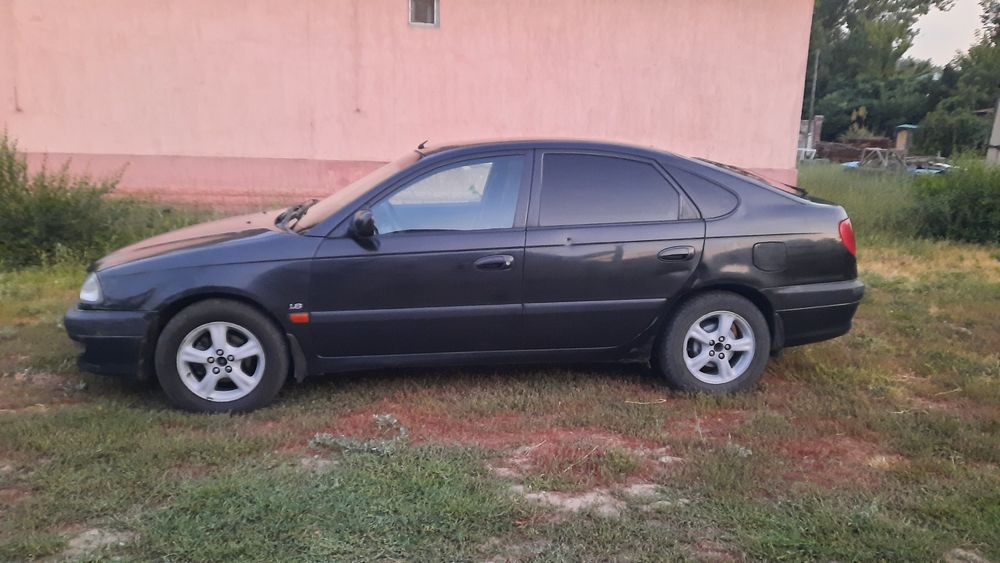 Тойота авенсис 1999 1.8