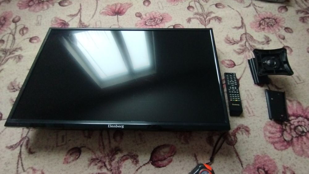 Продам Телевизор Elenberg