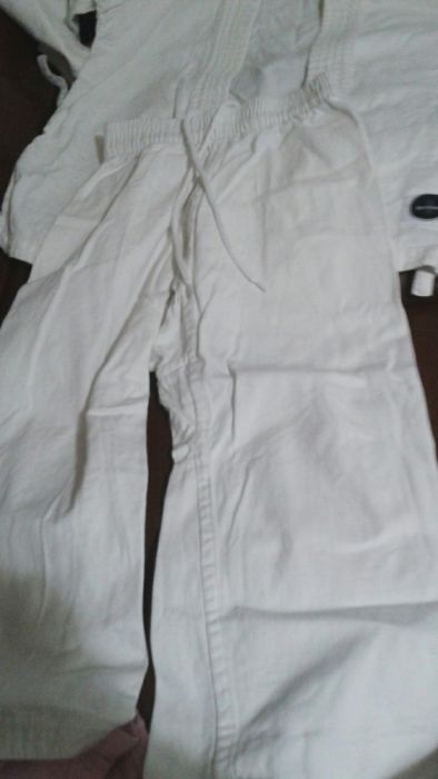 Kimonouri karate judo Decathlon  5, 10, 12 ani