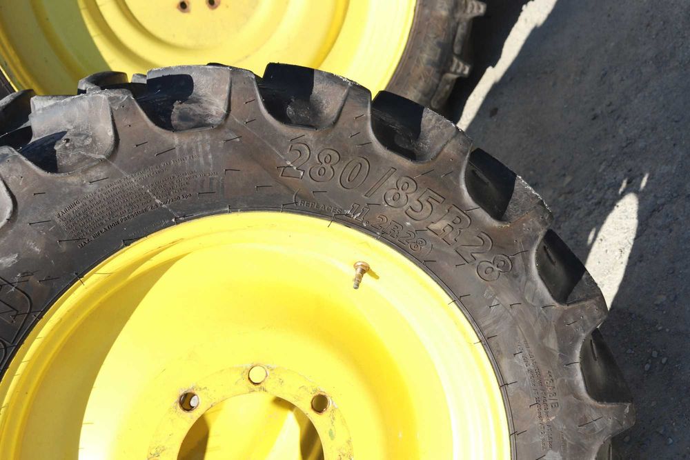 280/85R28 BKT Cauciucuri Noi Radiale pentru Tractor Case Pret cu TVA