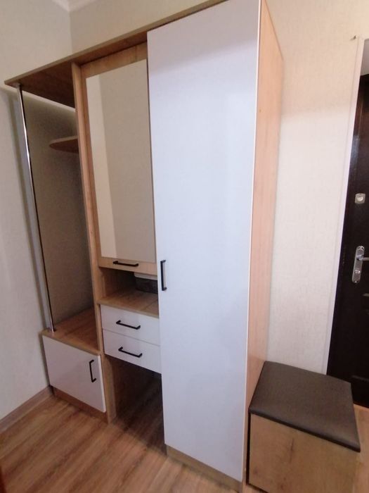 Продается хорошая прихожка