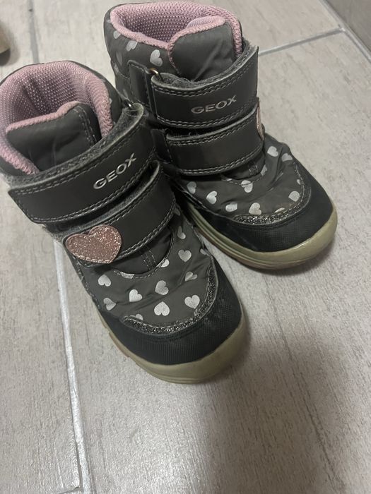 Детски обувки 13 чифта размери от 26-29