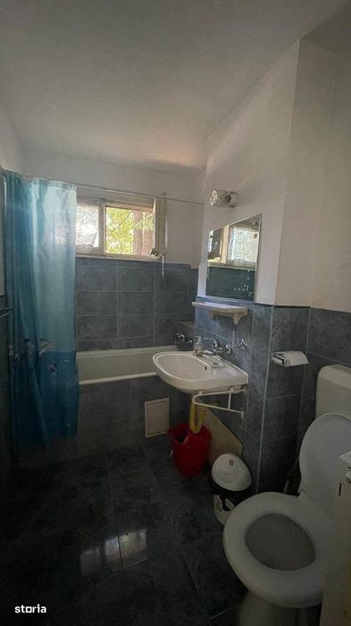 Ofertă nouă! Închiriere-apartament 3 camere, Podu Roș Poșta